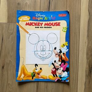 Disney Mickey Mouse learn to draw book